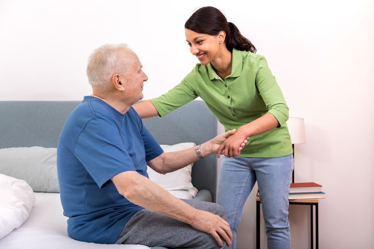 The Benefits Of Having A Live in Home Health Aide Prestige